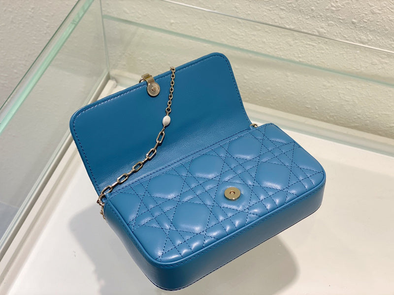 Luxurious Totes - Latest - 6190