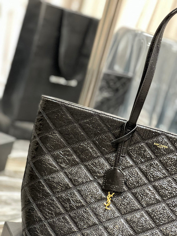 Luxurious Totes - Latest - 8238