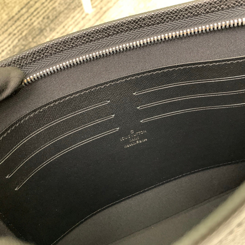 Luxurious Totes - Latest - 734