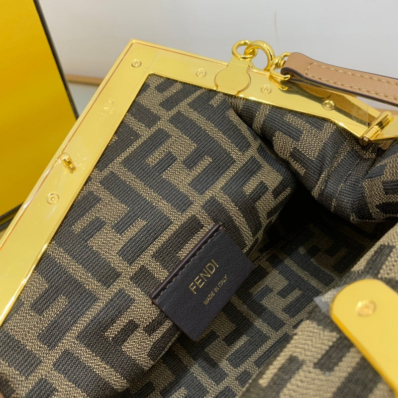 Luxurious Totes - Latest - 11379