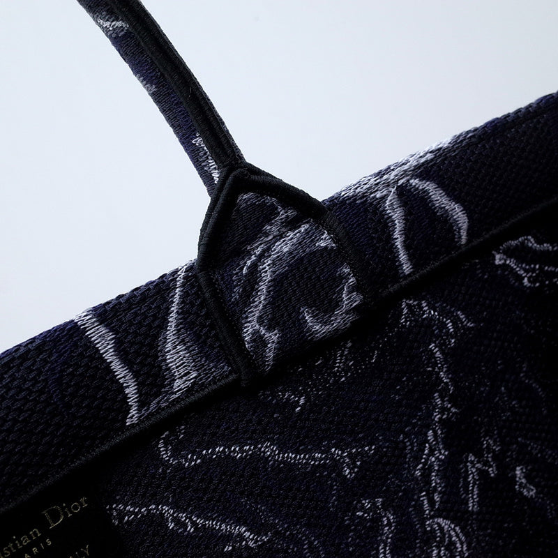 Luxurious Totes - Latest - 6401