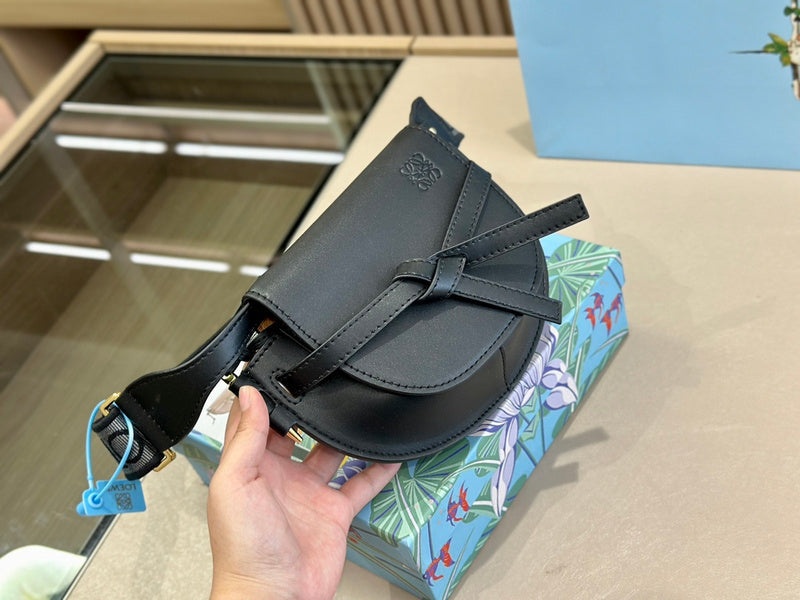 Luxurious Totes - LW-CH Bags - 011