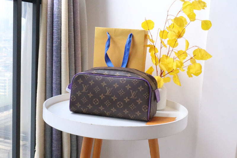 LOV - Luxurious Totes - 1035