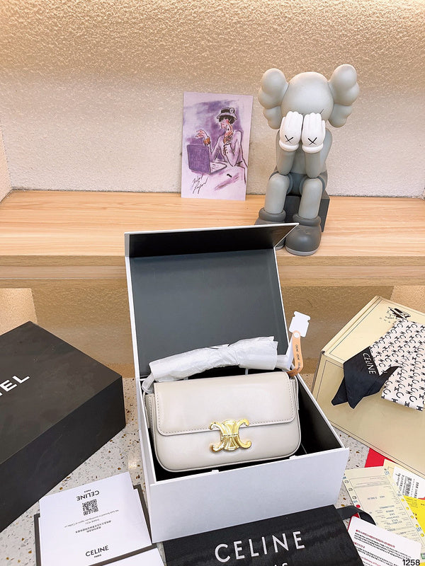 Luxurious Totes - CLE2 Bags - 002