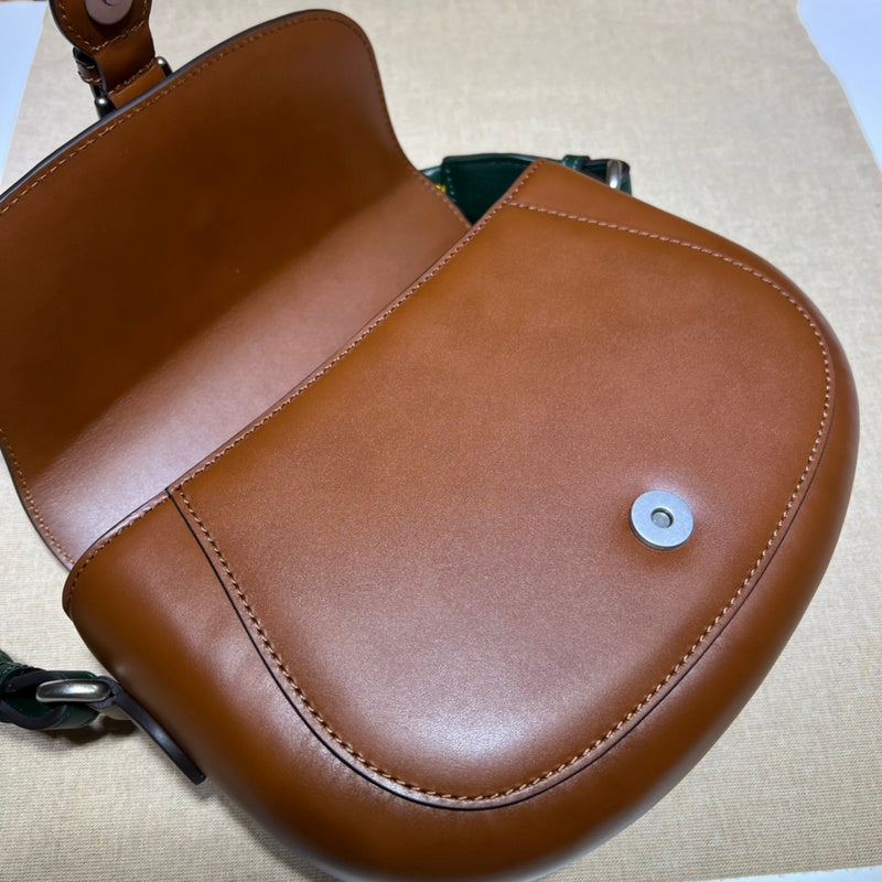 GUI - Luxurious Totes - 925