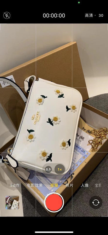Luxurious Totes - CCH2 Bags - 114
