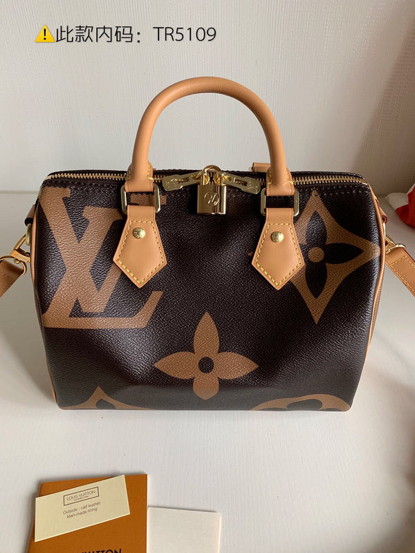 Luxurious Totes - Latest - 9707