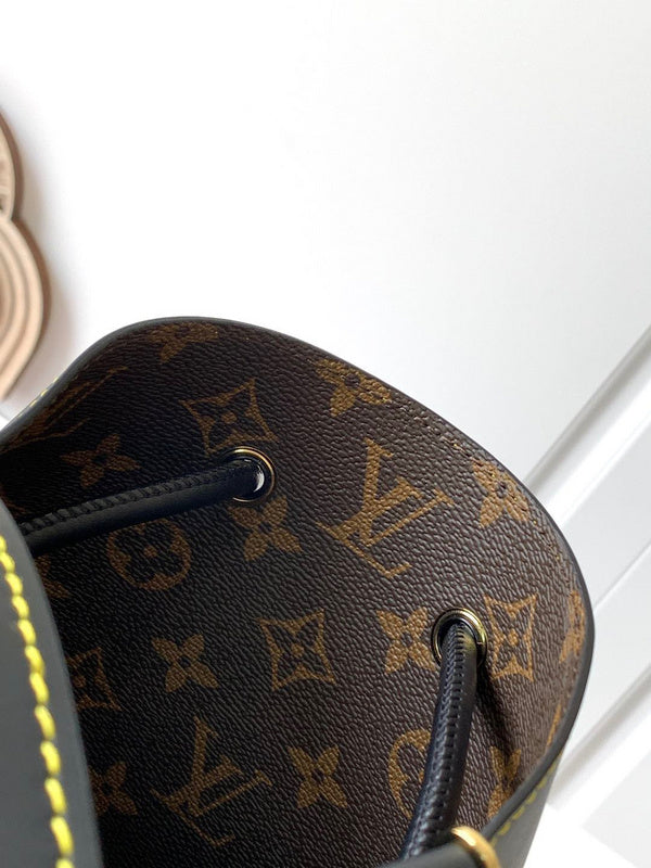 Luxurious Totes - Latest - 9724