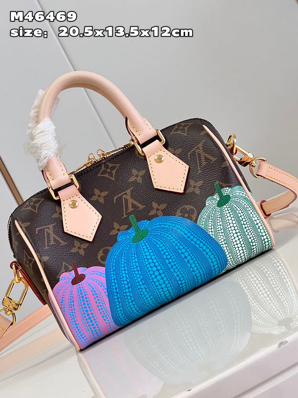 LOV - Luxurious Totes - 316