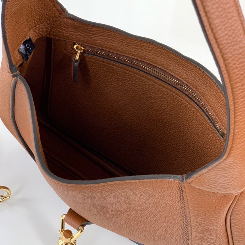 GUI - Luxurious Totes - 920