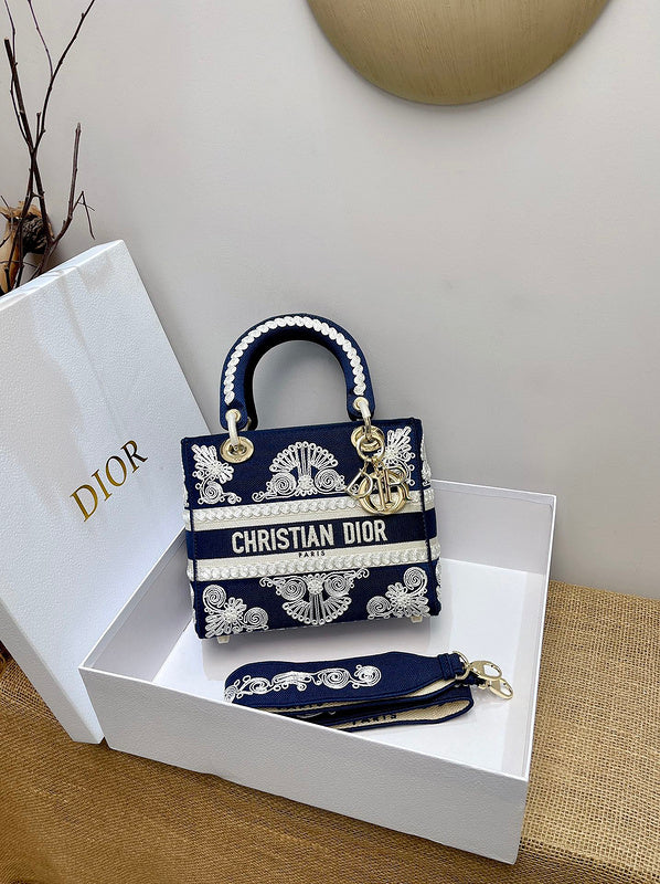 Luxurious Totes - Latest - 6553