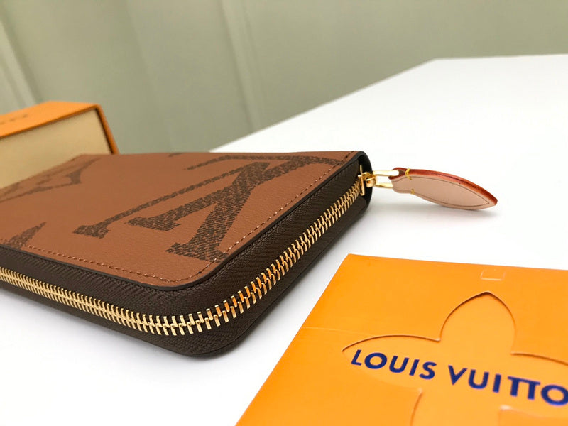 Luxurious Totes - Latest - 721