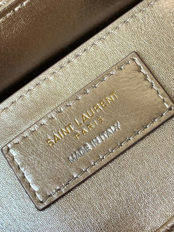 Luxurious Totes - Latest - 8637