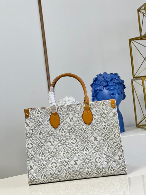 LOV - Luxurious Totes - 2013