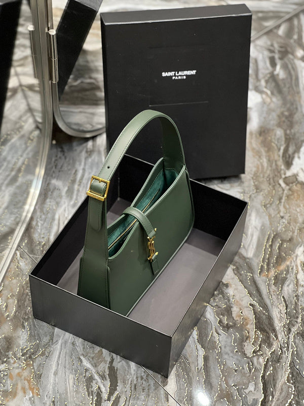 Luxurious Totes - Latest - 8349