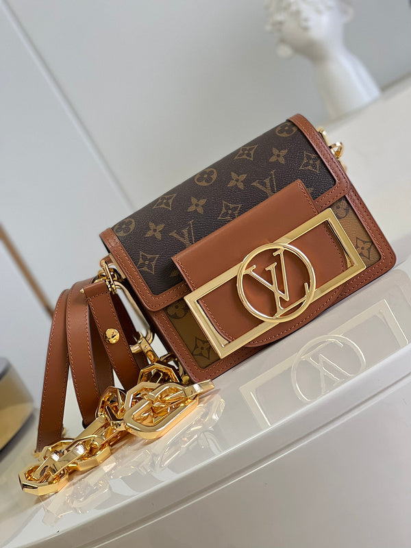 LOV - Luxurious Totes - 974