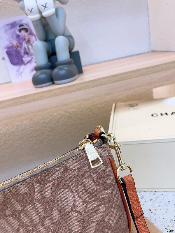 Luxurious Totes - CCH2 Bags - 024