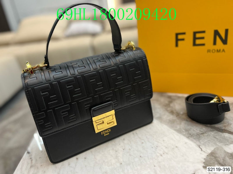 GC - Shoulder - 2693
