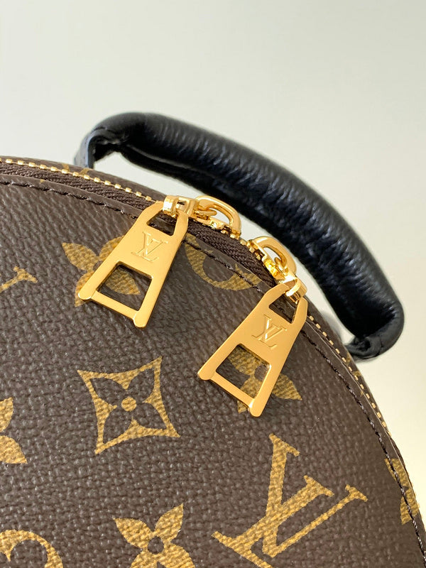 LOV - Luxurious Totes - 213