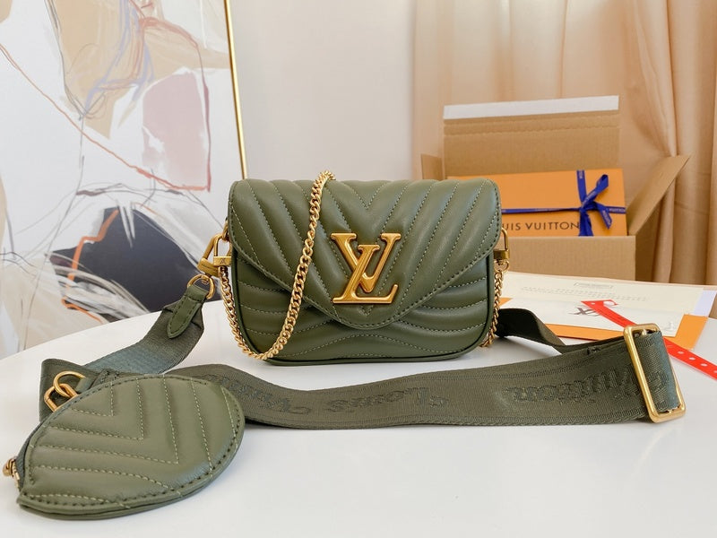 LOV - Luxurious Totes - 2435
