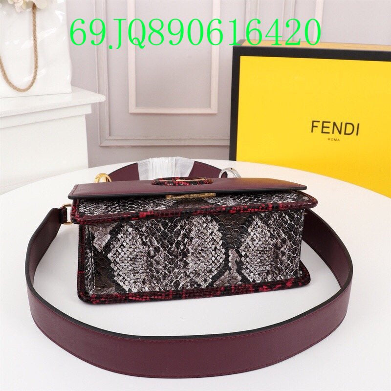 GC - Shoulder - 2886