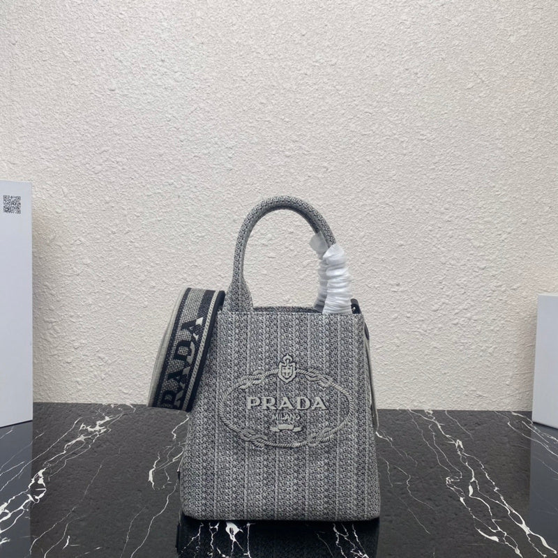 Luxurious Totes - Latest - 4581