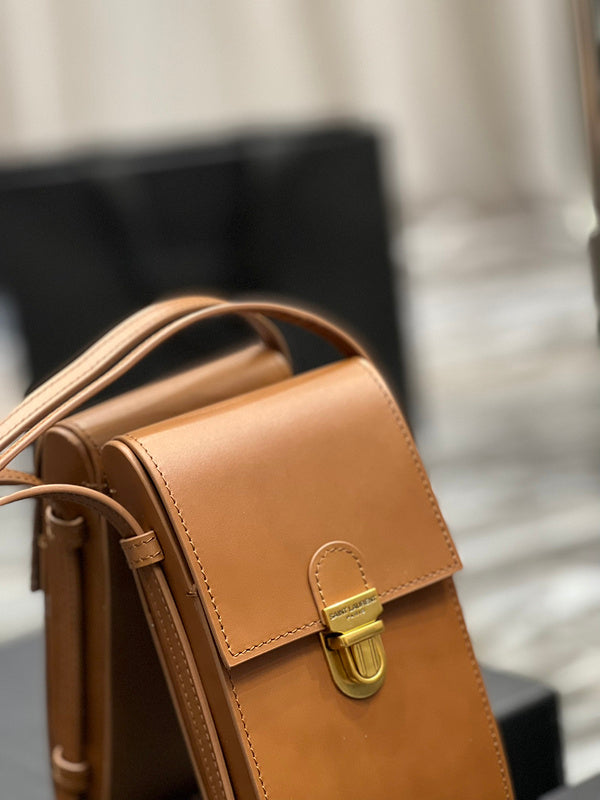 Luxurious Totes - Latest - 8384