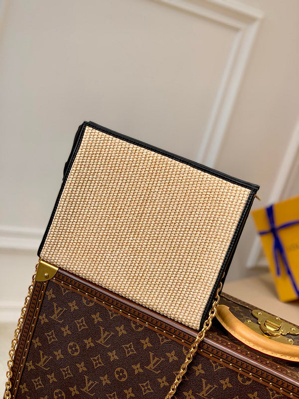 LOV - Luxurious Totes - 1553
