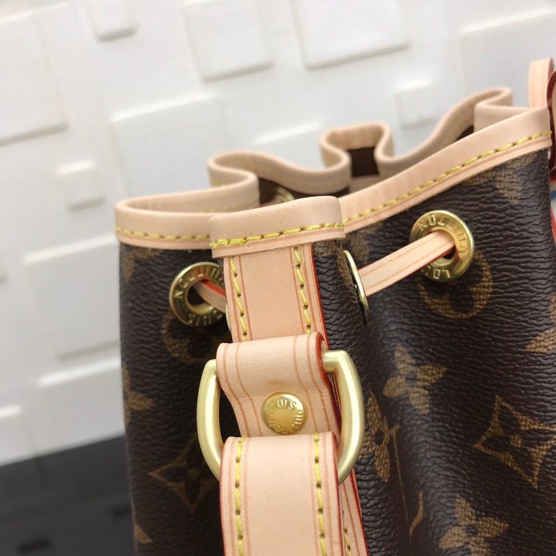 Luxurious Totes - Latest - 1598