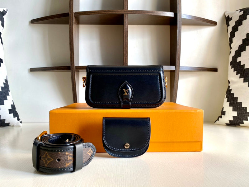 Luxurious Totes - Latest - 1531