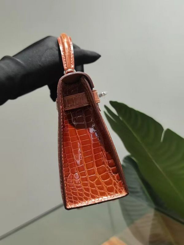 HMS - Luxurious Totes - 005