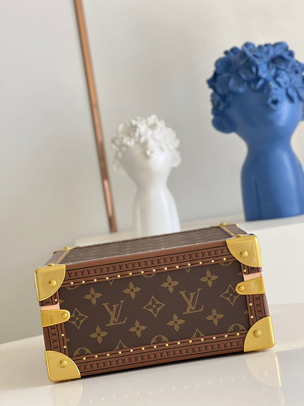LOV - Luxurious Totes - 1692