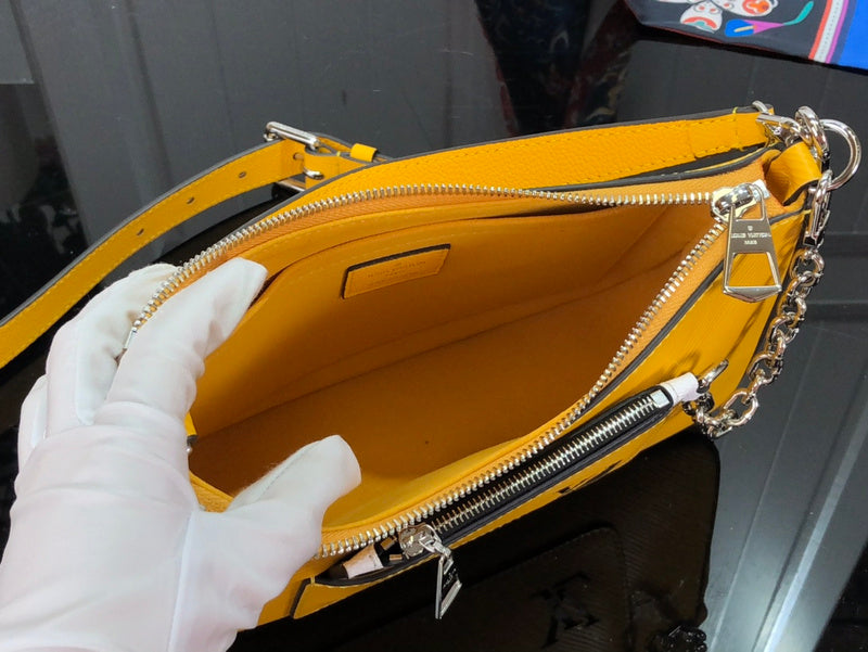 LOV - Luxurious Totes - 2108