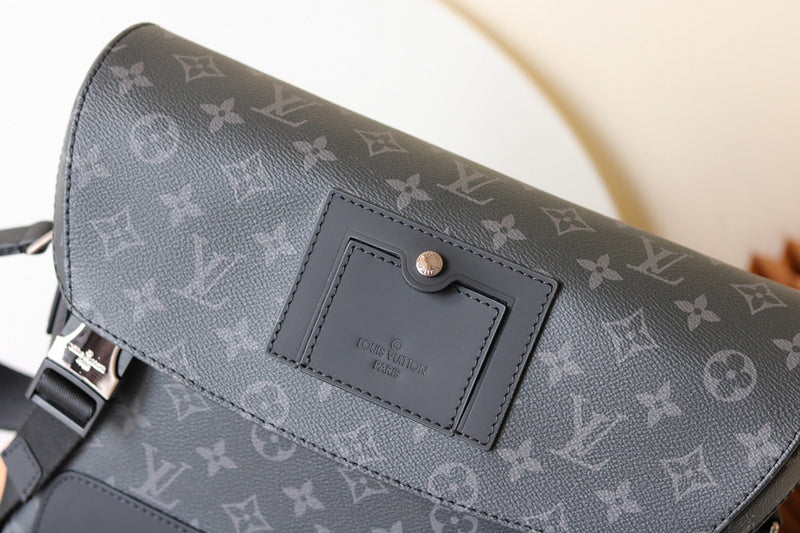 LOV - Luxurious Totes - 2045