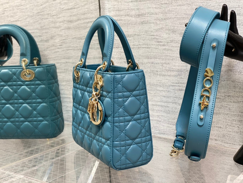 Luxurious Totes - Latest - 6230