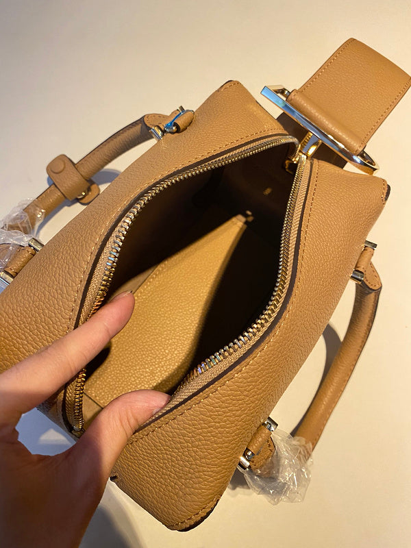 Luxurious Totes - Latest - 6095