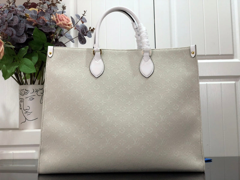 LOV - Luxurious Totes - 1357
