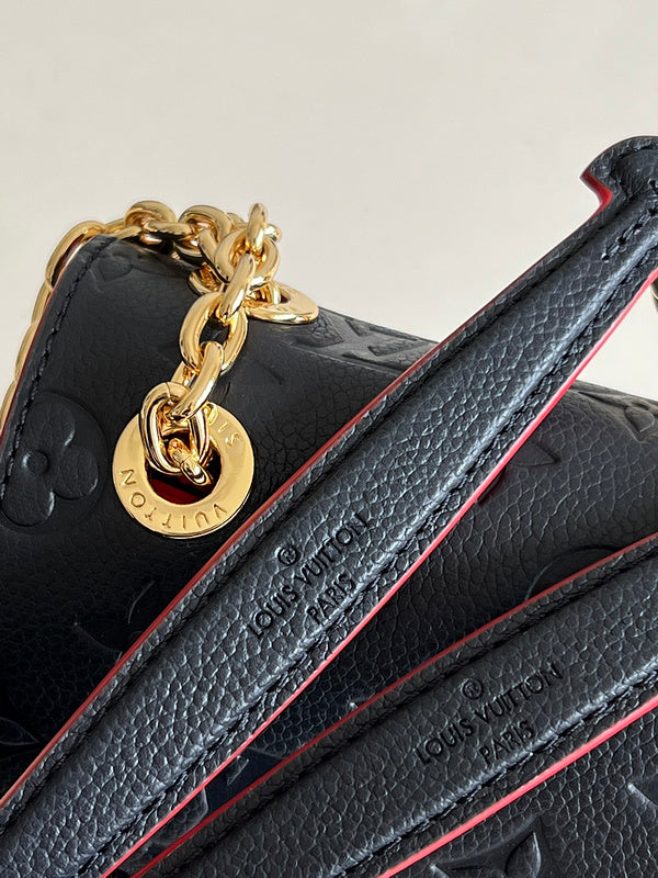 LOV - Luxurious Totes - 1643