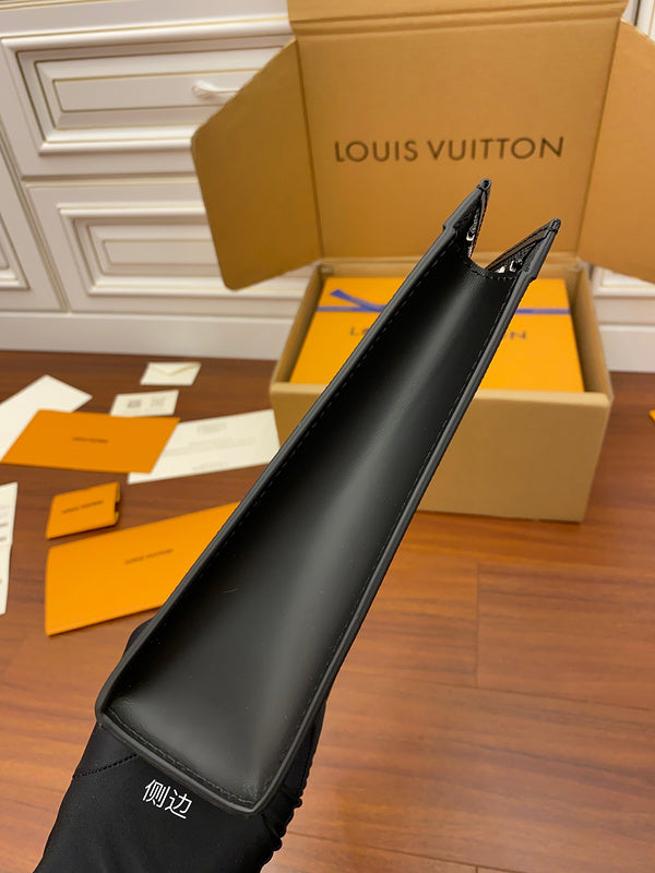 LOV - Luxurious Totes - 2086