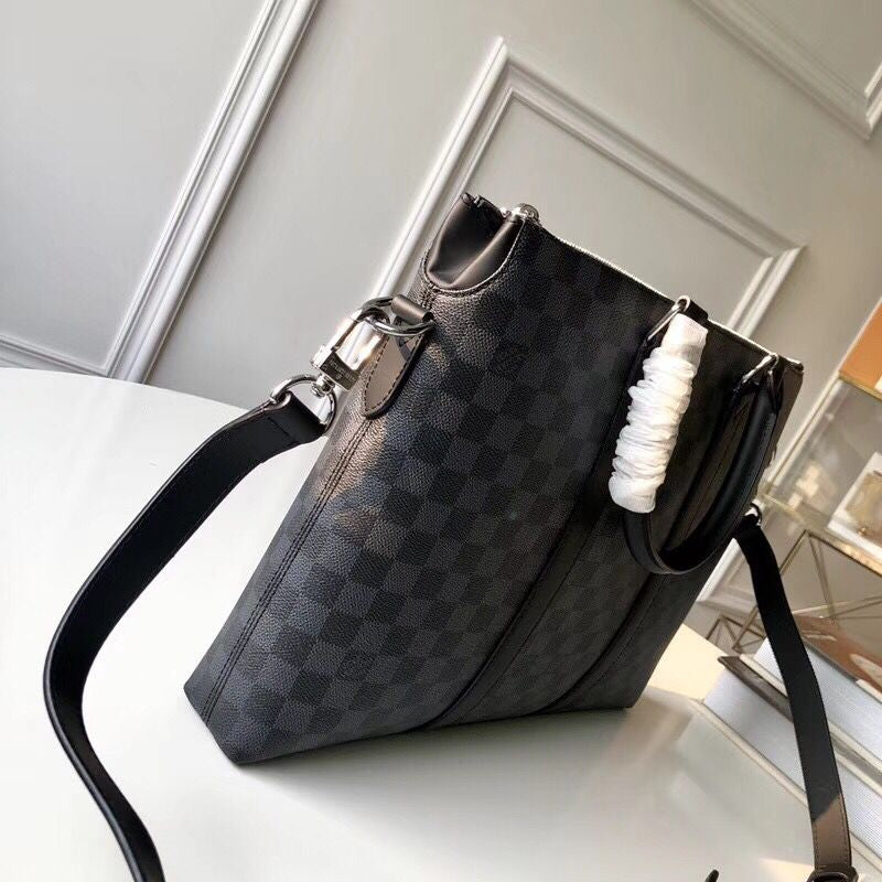 LOV - Luxurious Totes - 447