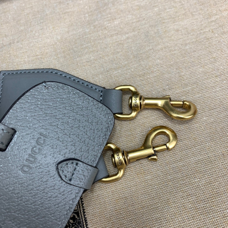 GUI - Luxurious Totes - 582