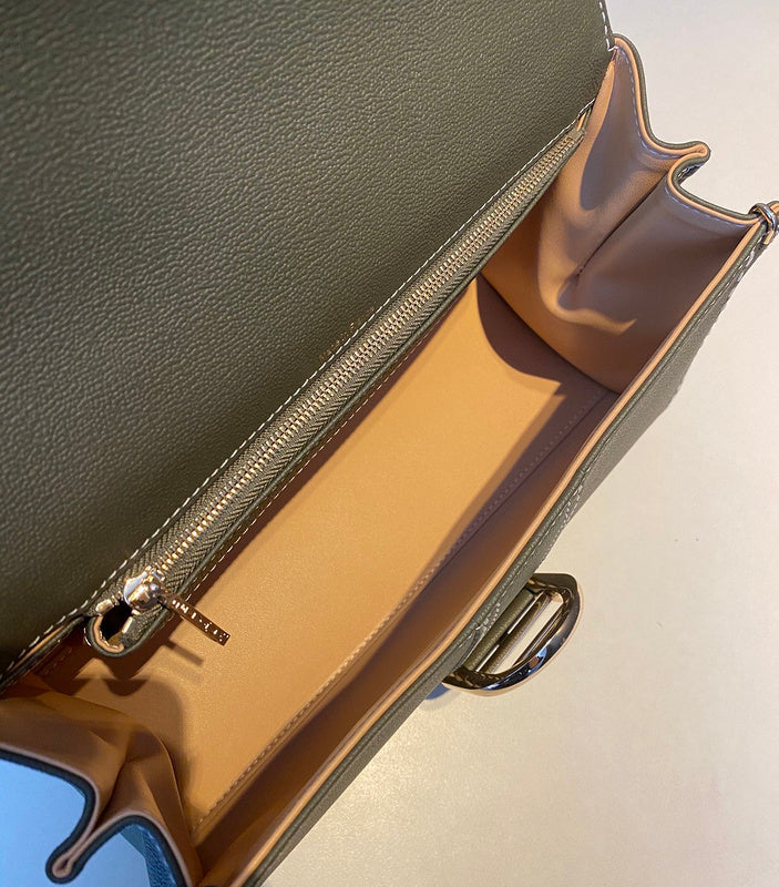 Luxurious Totes - Latest - 6185