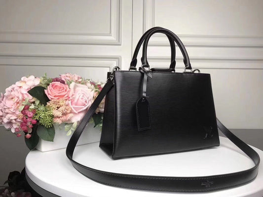 LOV - Luxurious Totes - 2350