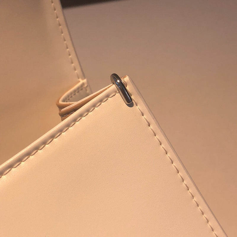 Luxurious Totes - Latest - 6059