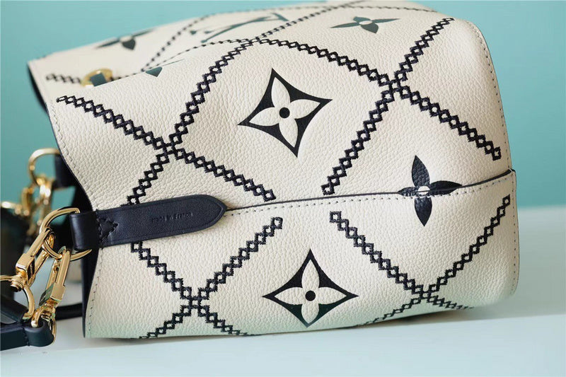 Lux-Totes - LOV Bags - 1026