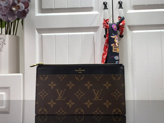 LOV - Luxurious Totes - 2427