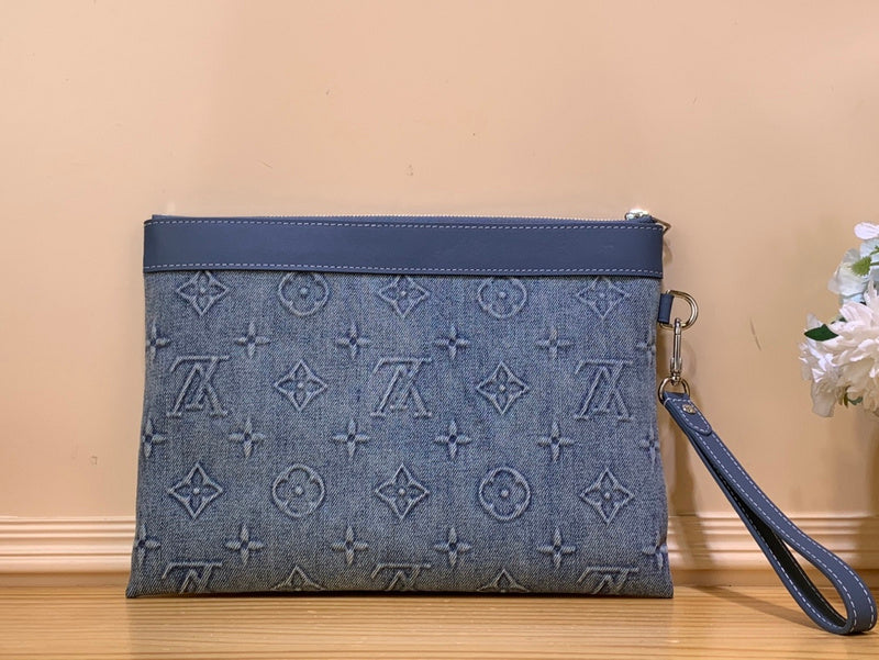 LOV - Luxurious Totes - 055