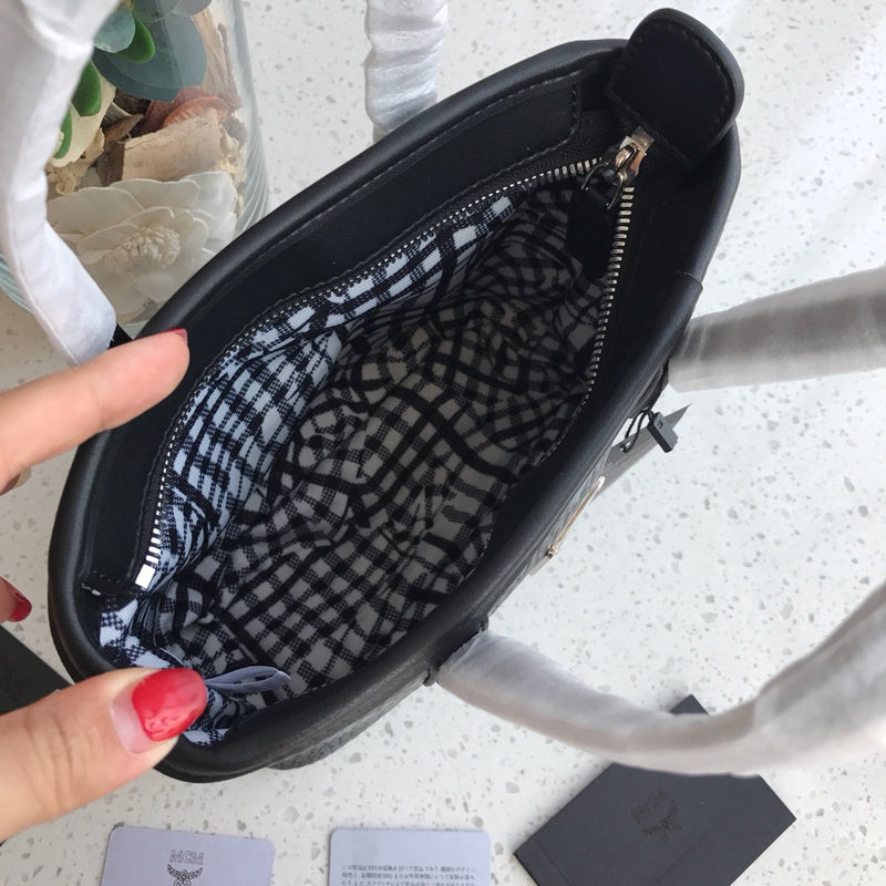 Luxurious Totes - Latest - 7841