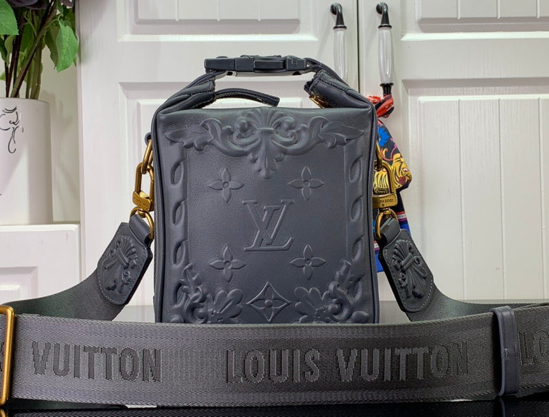 LOV - Luxurious Totes - 106