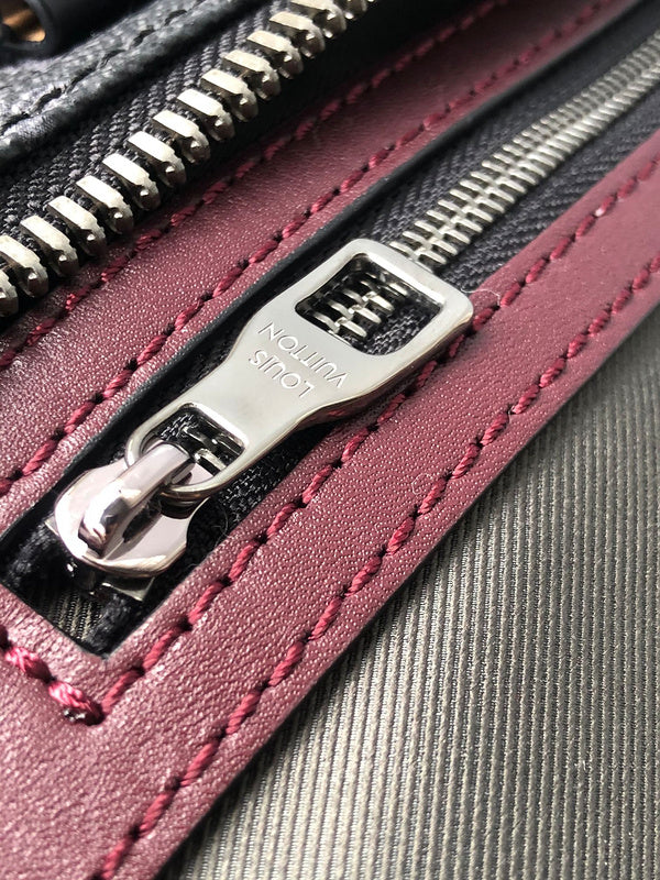 LOV - Luxurious Totes - 2414